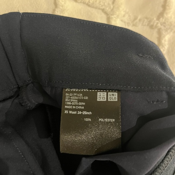 UNIQLO high waisted wide leg trouser - Picture 3 of 3